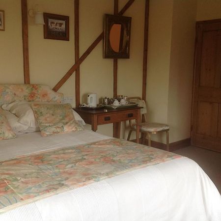 Barn Park Farm, Bed And Breakfast Stockland Eksteriør bilde